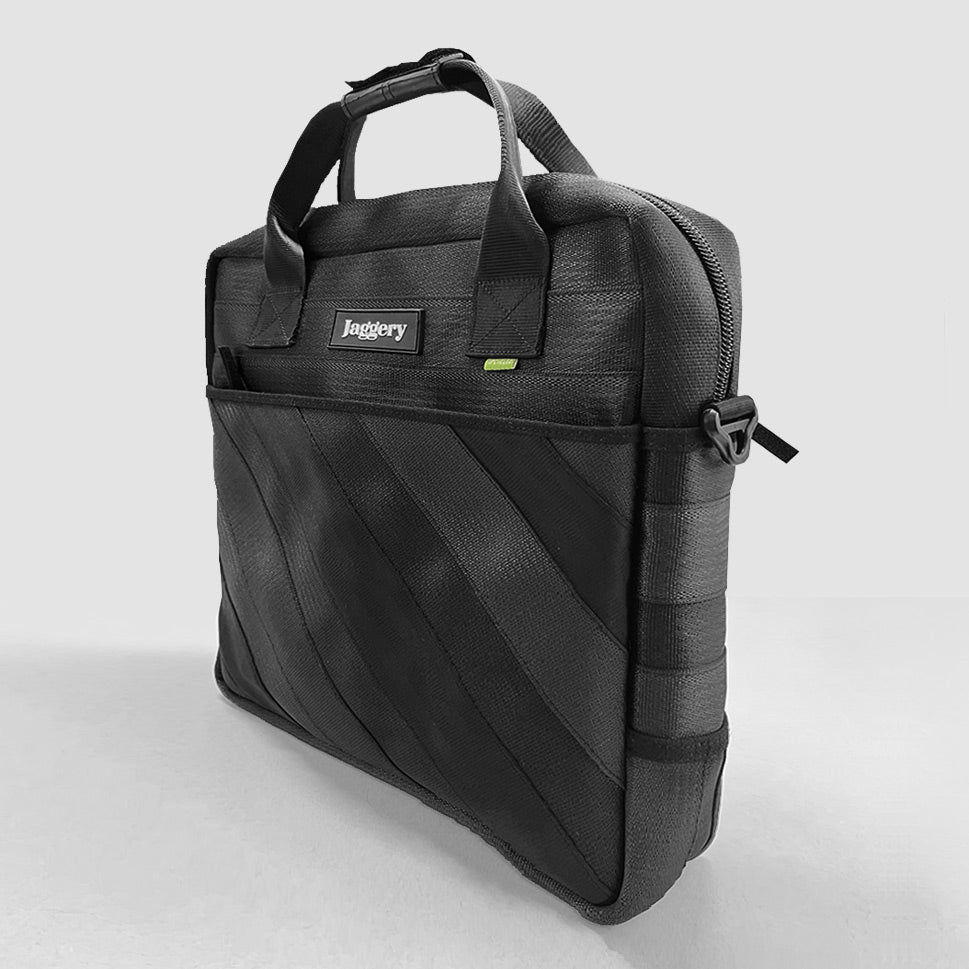 BetaBrand Ultra-Slim Laptop Bag Lets You Carry Your Computer Under Your  Jacket